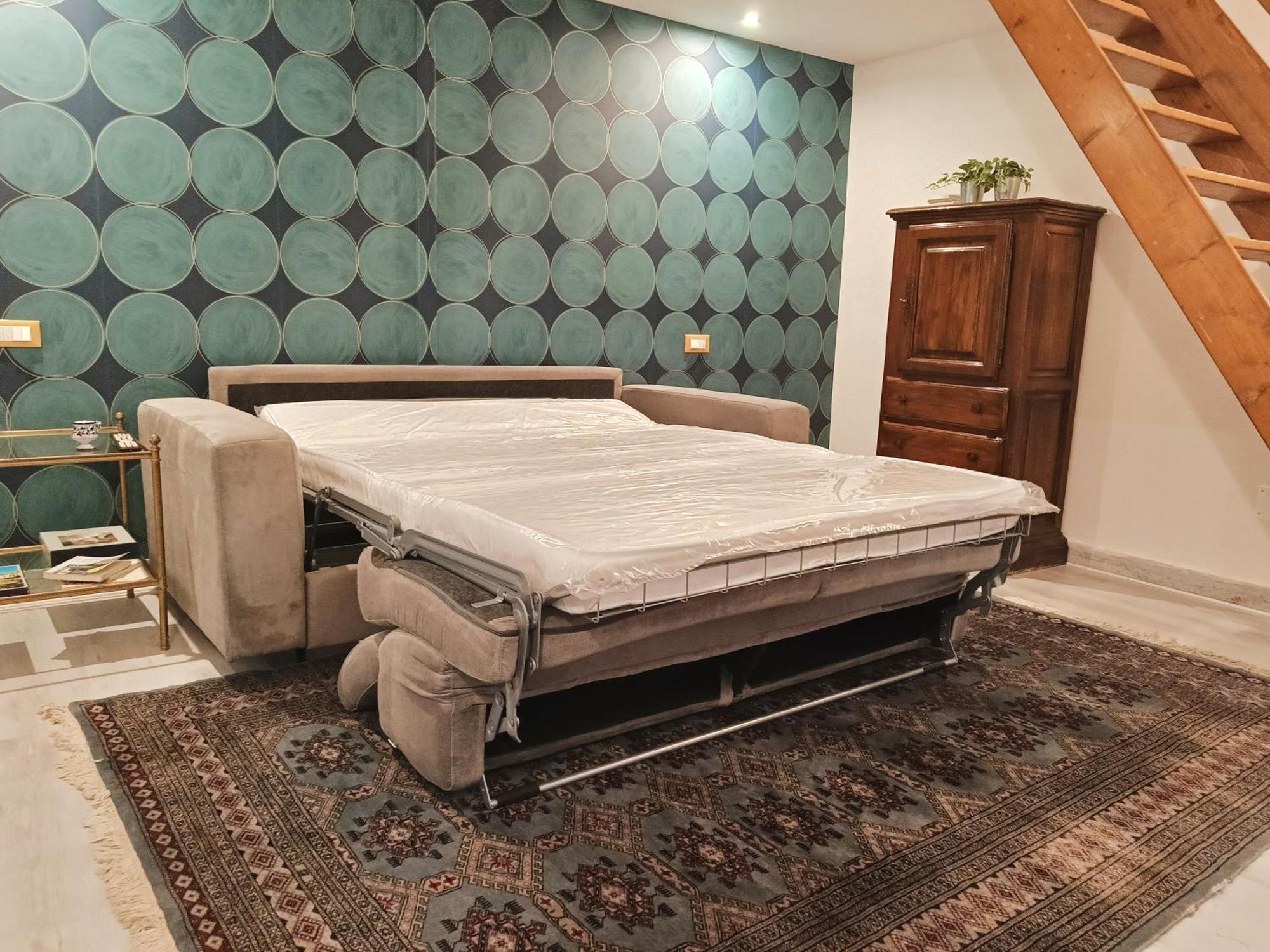 Piazzetta 4 -
